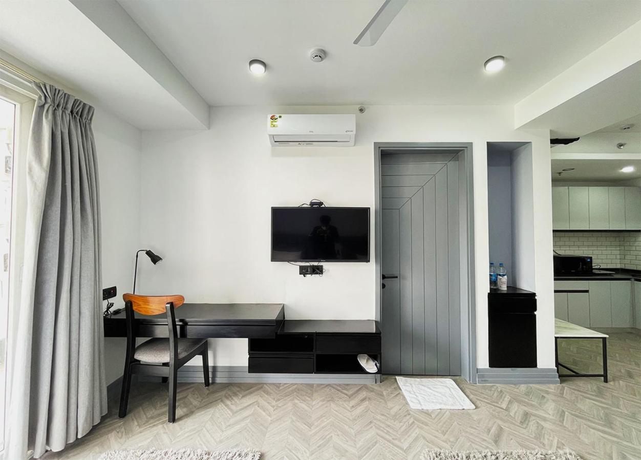Bedchambers Serviced Apartments - Cyber City Гургаон Экстерьер фото