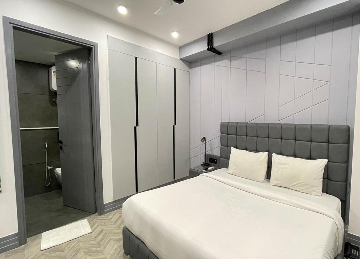 Bedchambers Serviced Apartments - Cyber City Гургаон Экстерьер фото