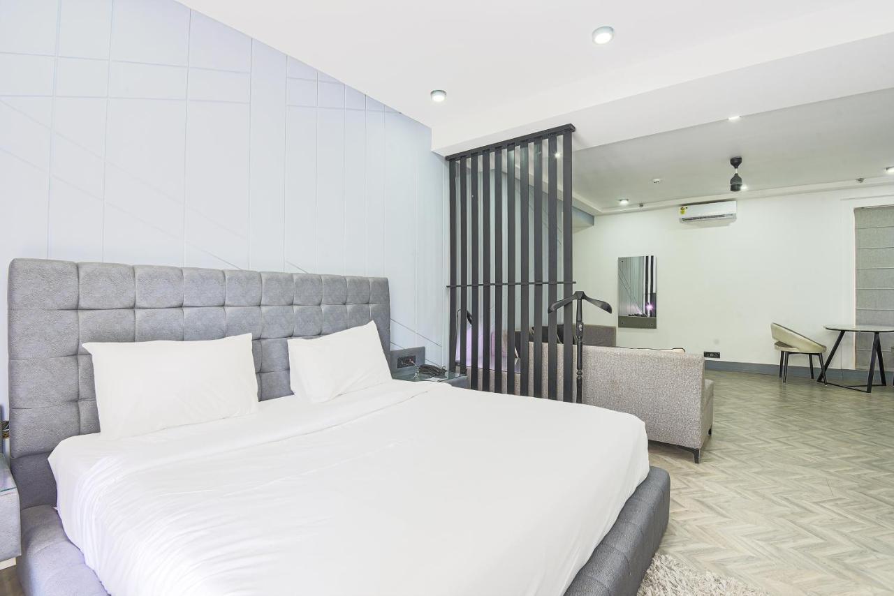 Bedchambers Serviced Apartments - Cyber City Гургаон Экстерьер фото