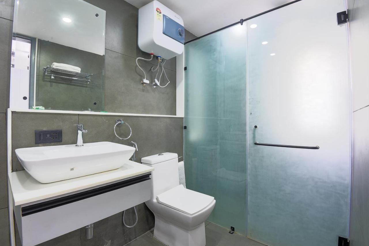 Bedchambers Serviced Apartments - Cyber City Гургаон Экстерьер фото