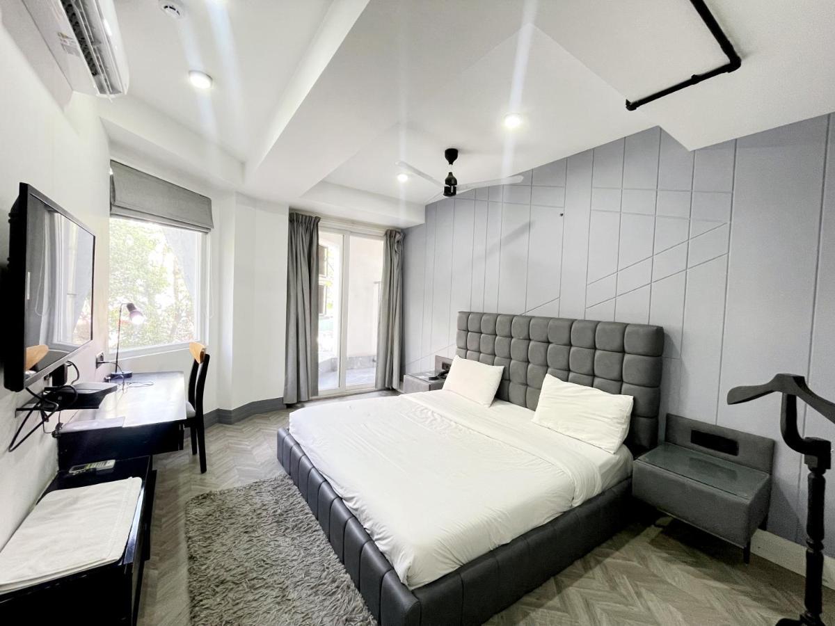 Bedchambers Serviced Apartments - Cyber City Гургаон Экстерьер фото